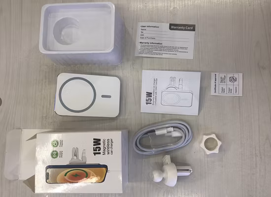 Soporte para teléfono móvil inteligente personalizado OEM Soporte para teléfono móvil Soporte para teléfono móvil Cargador inalámbrico Qi de 15W magnético rápido para todos los teléfonos en el automóvil